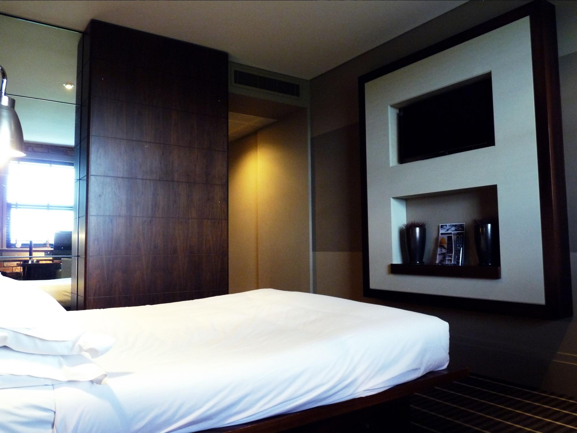 Mour Hotel Mansfield