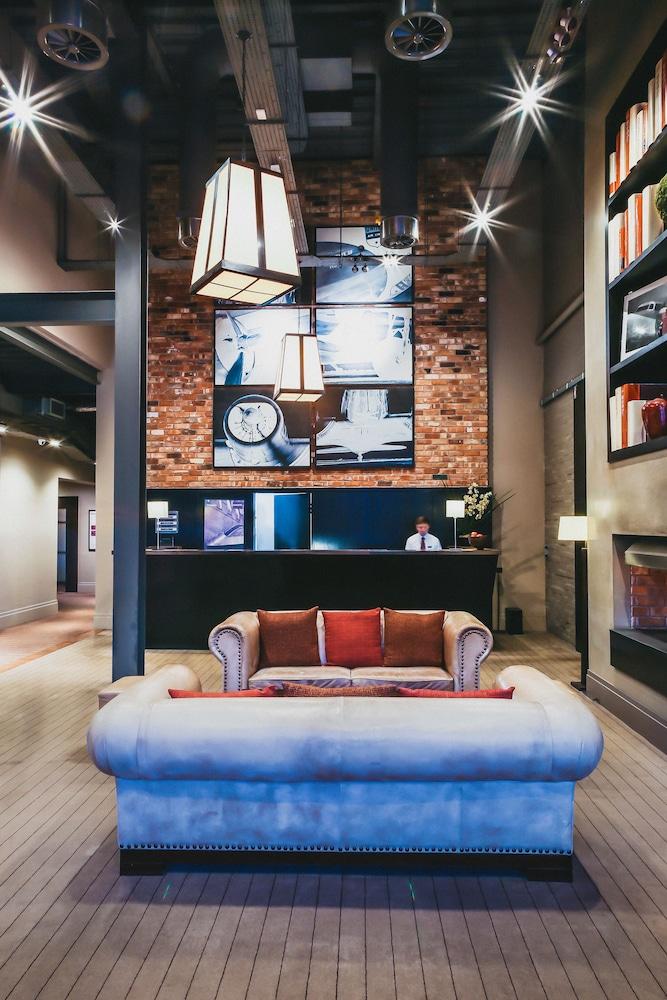 Mour Hotel 4*